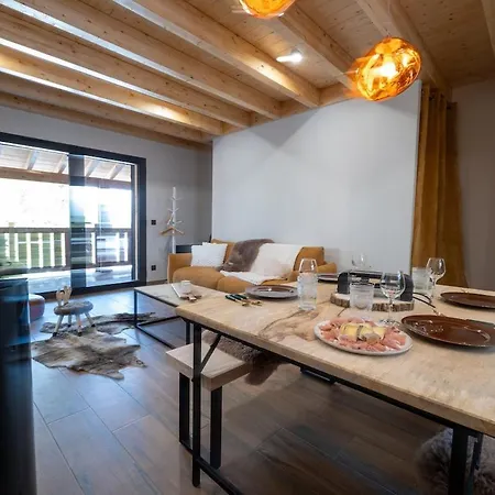 Le Enchanté 10 Personnes Chalet *